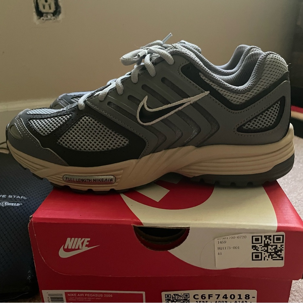 Nike Air Pegasus Men's Gray Athletic Shoes